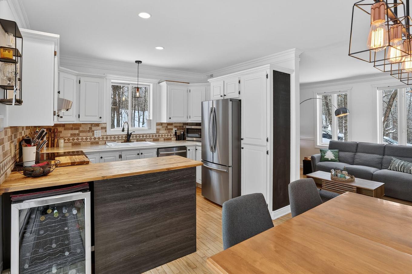 Cuisine - 1591 Rue Charlebois, Prévost, QC - Indoor