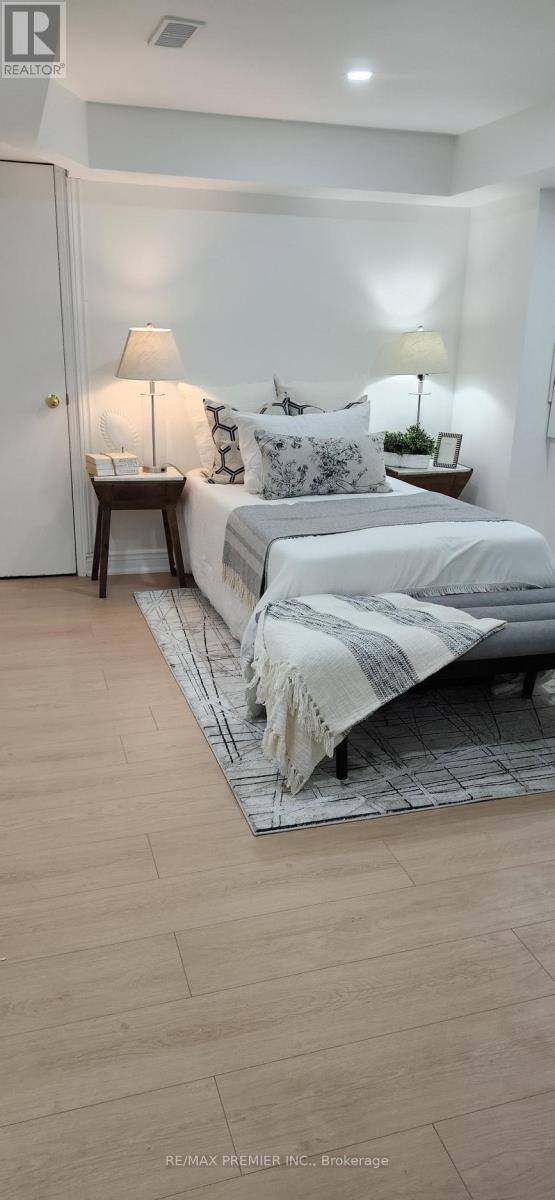 11 Four Seasons Circle, Brampton, ON - Indoor Photo Showing Bedroom