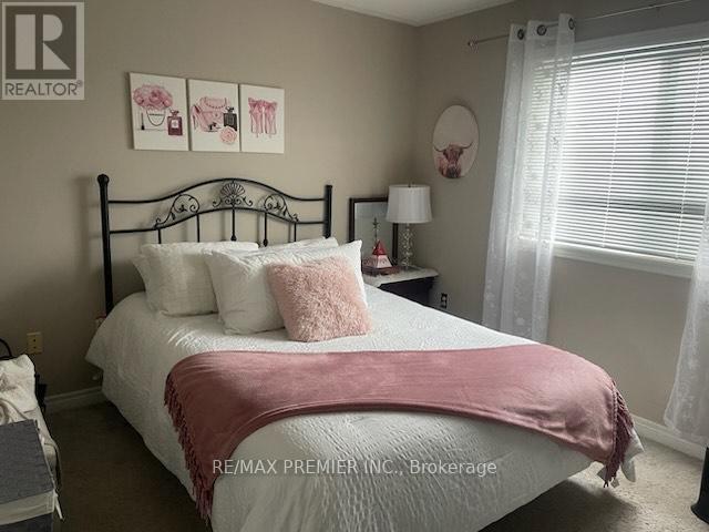 11 Four Seasons Circle, Brampton, ON - Indoor Photo Showing Bedroom