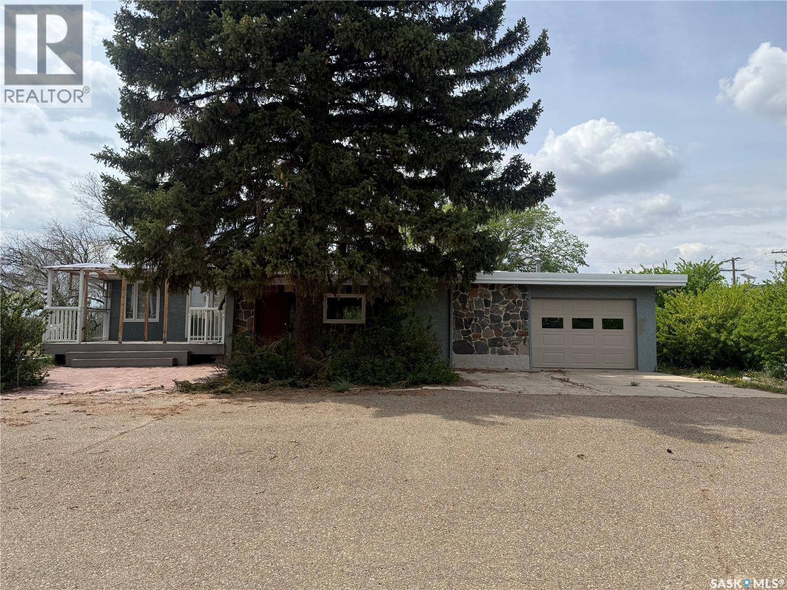 Wills Acreage, Frontier, SK - Outdoor