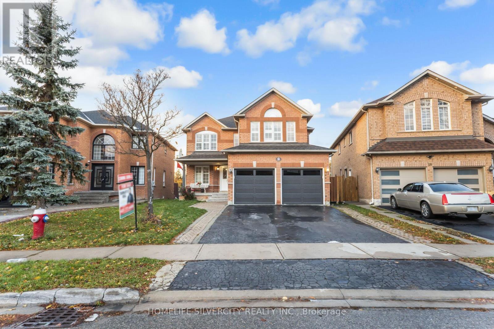 16 Coralreef Crescent, Brampton, ON - Outdoor With Facade