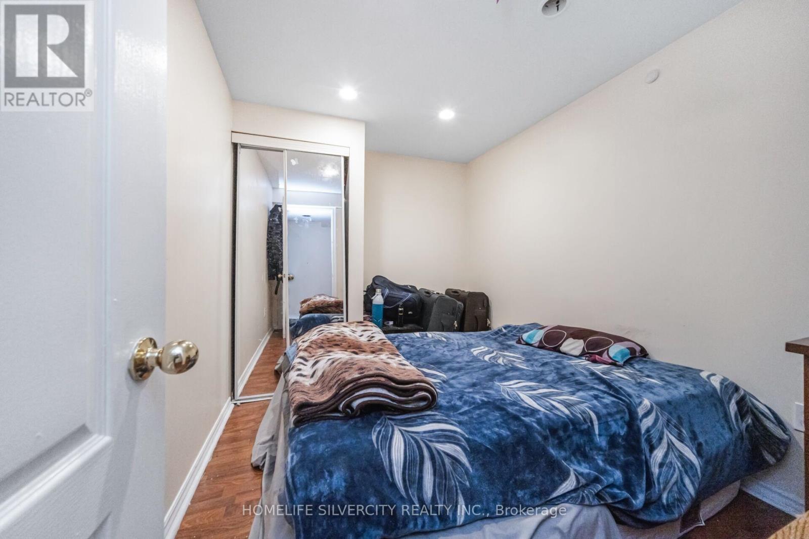 16 Coralreef Crescent, Brampton, ON - Indoor Photo Showing Bedroom