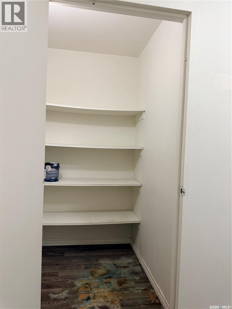 34 15 Centennial Street, Regina, SK - Indoor With Storage
