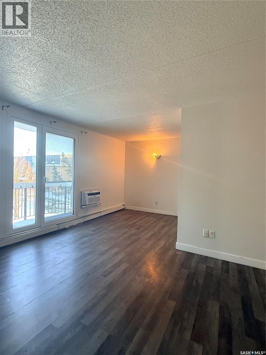 34 15 Centennial Street, Regina, SK - Indoor Photo Showing Other Room