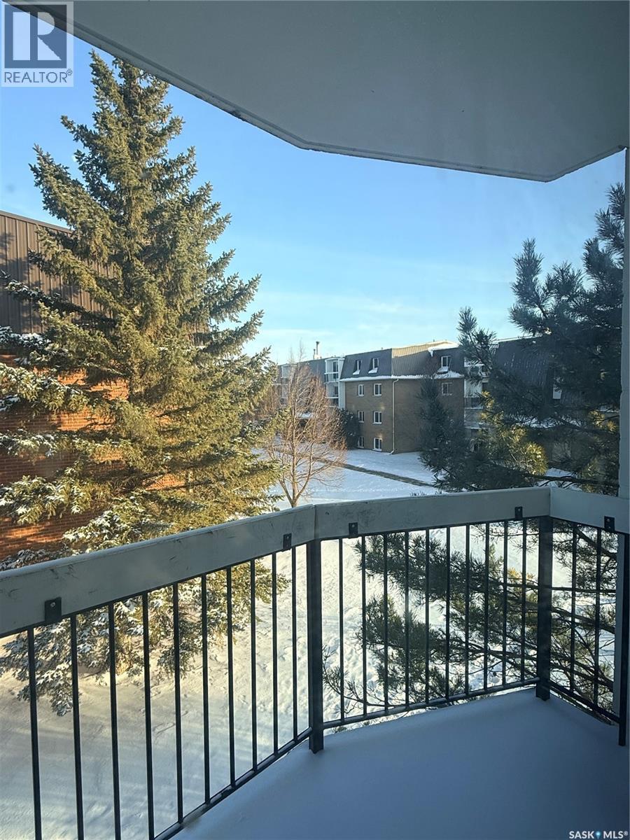 34 15 Centennial Street, Regina, SK - Outdoor With Balcony With View