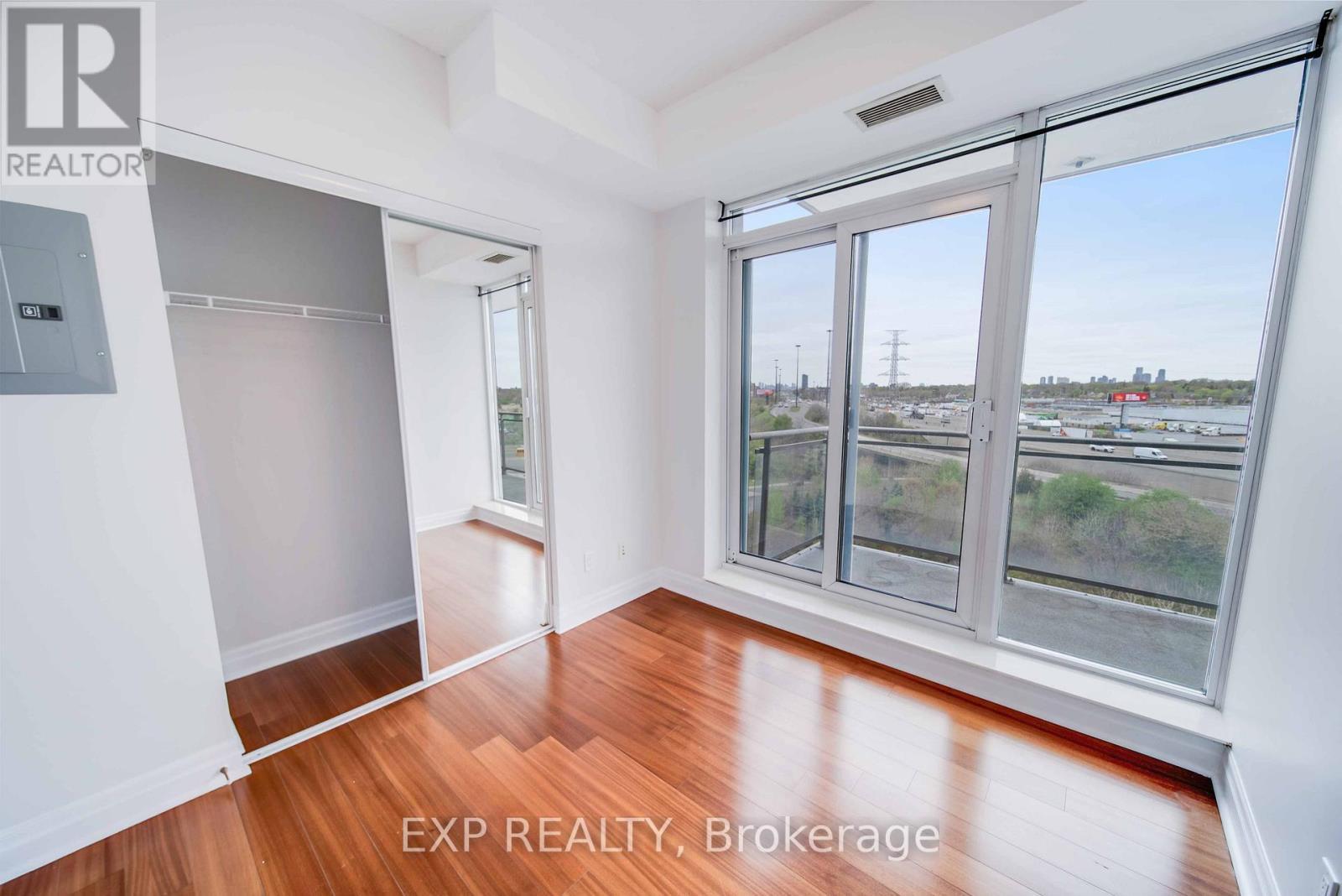 1003 - 2119 Lakeshore Boulevard W, Toronto (Mimico), ON - Indoor Photo Showing Other Room