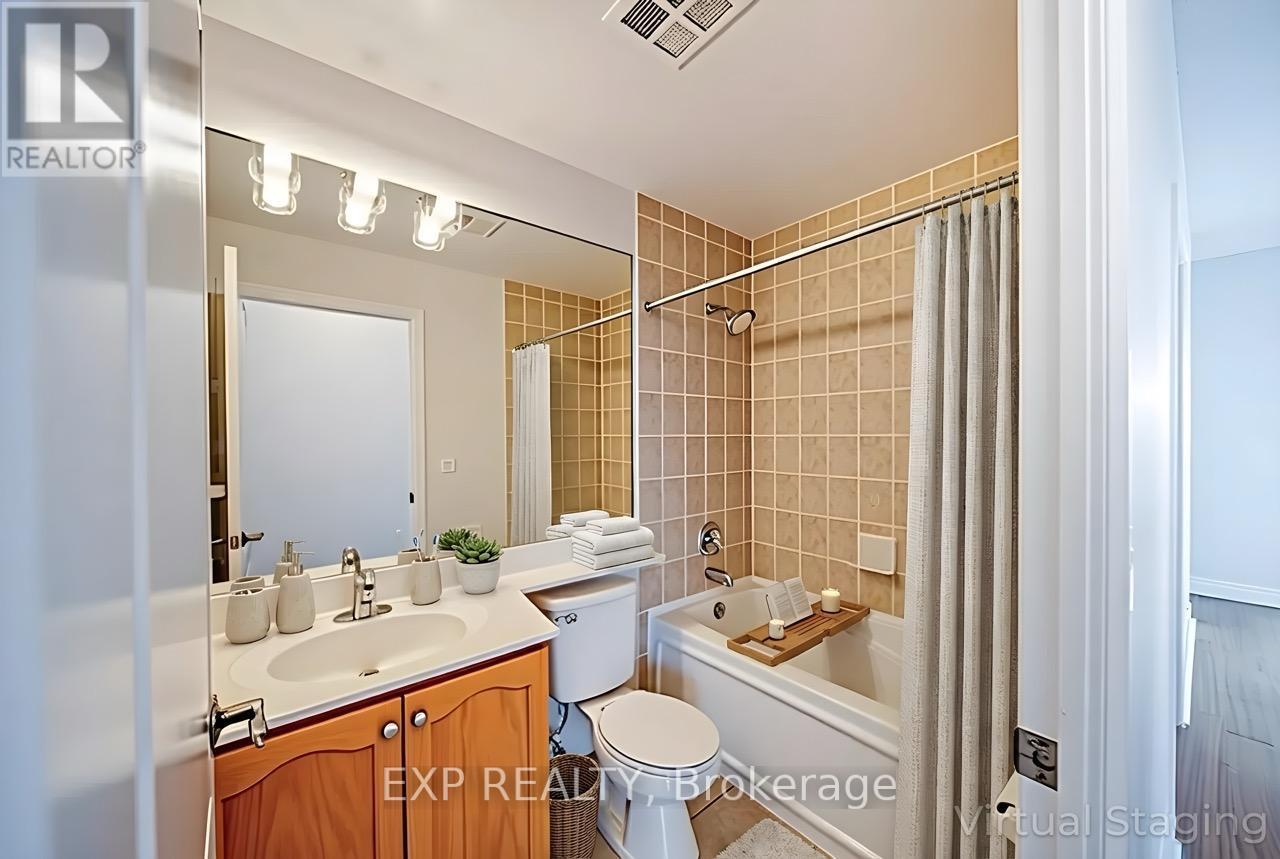 1003 - 2119 Lakeshore Boulevard W, Toronto (Mimico), ON - Indoor Photo Showing Bathroom