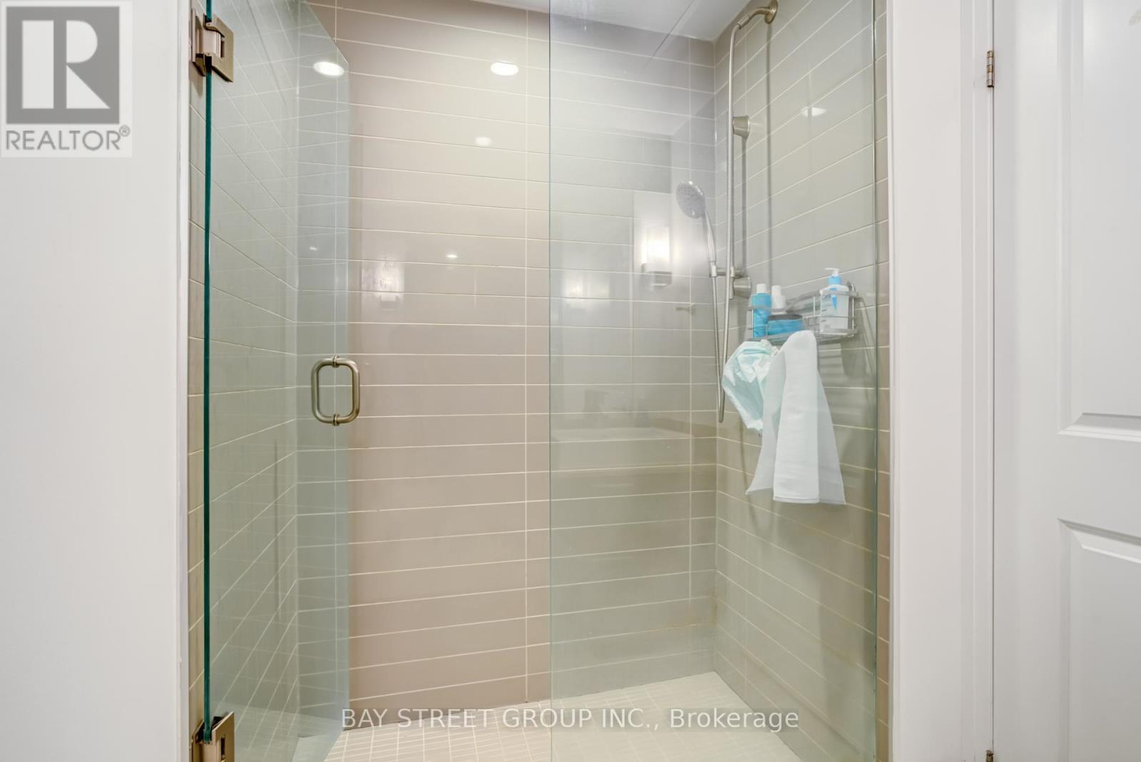 909 - 8 Mercer Street, Toronto, ON - Indoor Photo Showing Bathroom