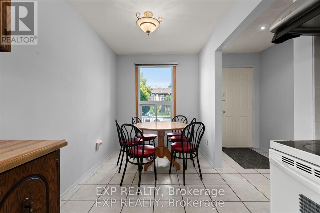 366 Franklin Road, Hamilton, ON - Indoor Photo Showing Dining Room