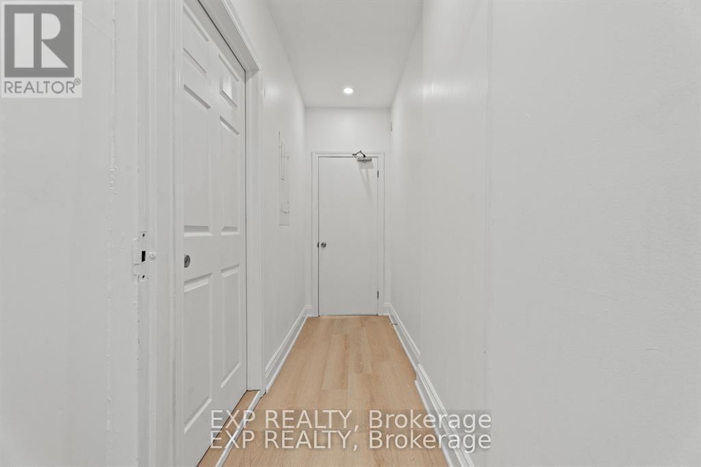 93 John Street S, Hamilton, ON