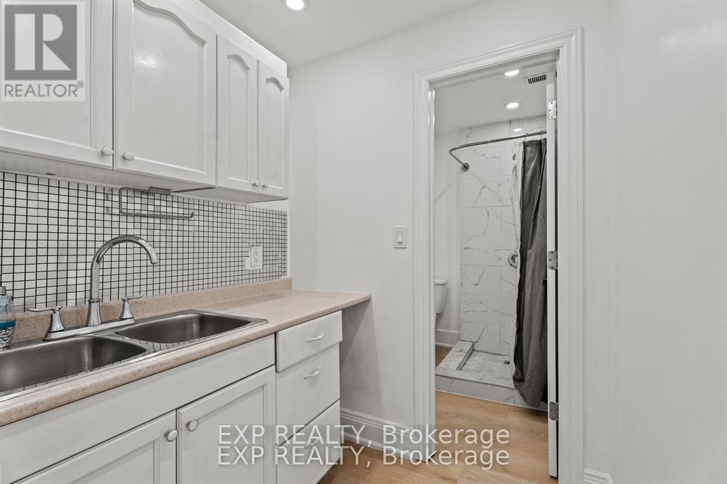 93 John Street S, Hamilton, ON