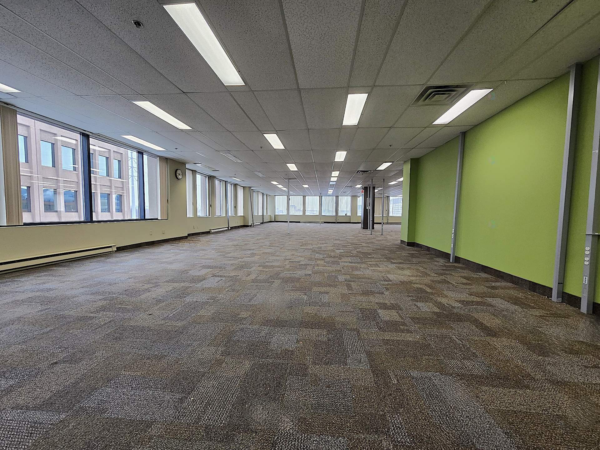 Office - 400-35 Rue De Port-Royal E., Montréal (Ahuntsic-Cartierville), QC - Indoor Photo Showing Other Room