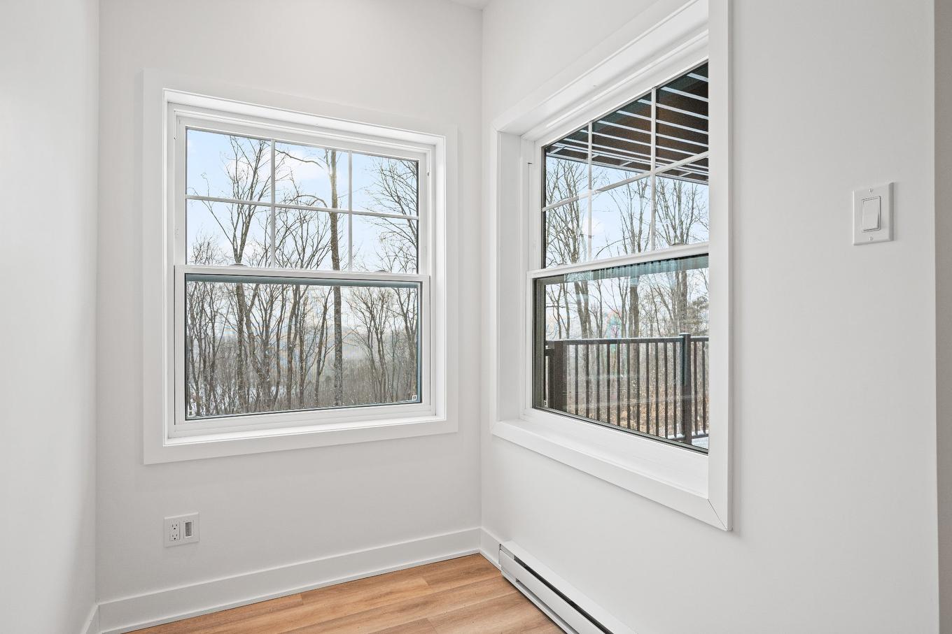 Office - 10-280 Rue Du Mont-Plaisant, Mont-Tremblant, QC - Indoor Photo Showing Other Room