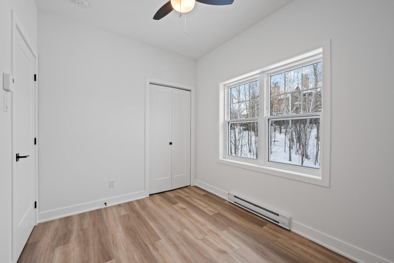 Bedroom - 10-280 Rue Du Mont-Plaisant, Mont-Tremblant, QC - Indoor Photo Showing Other Room