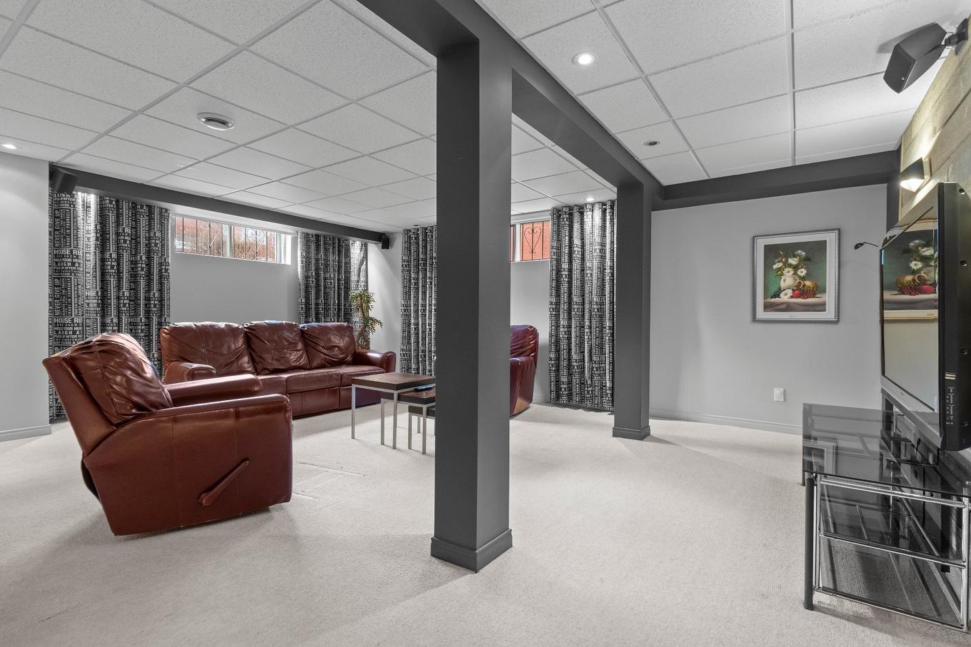 Family room - 907 Rue Henri-Massé, Longueuil (Saint-Hubert), QC - Indoor