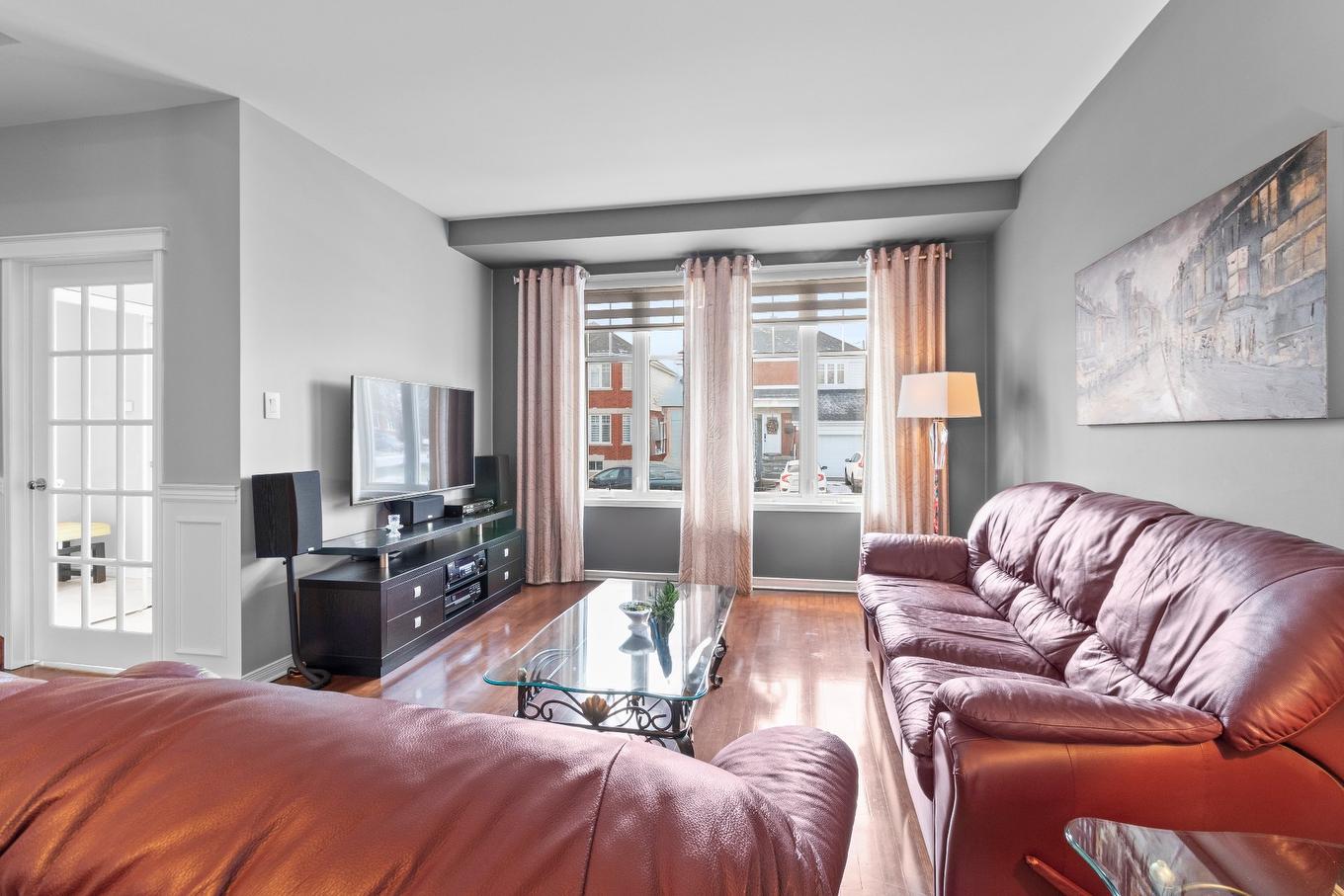 Living room - 907 Rue Henri-Massé, Longueuil (Saint-Hubert), QC - Indoor Photo Showing Living Room