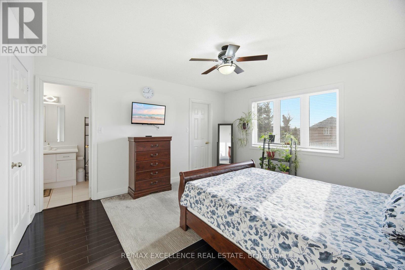 38 Coppermill Drive, Brampton, ON - Indoor Photo Showing Bedroom