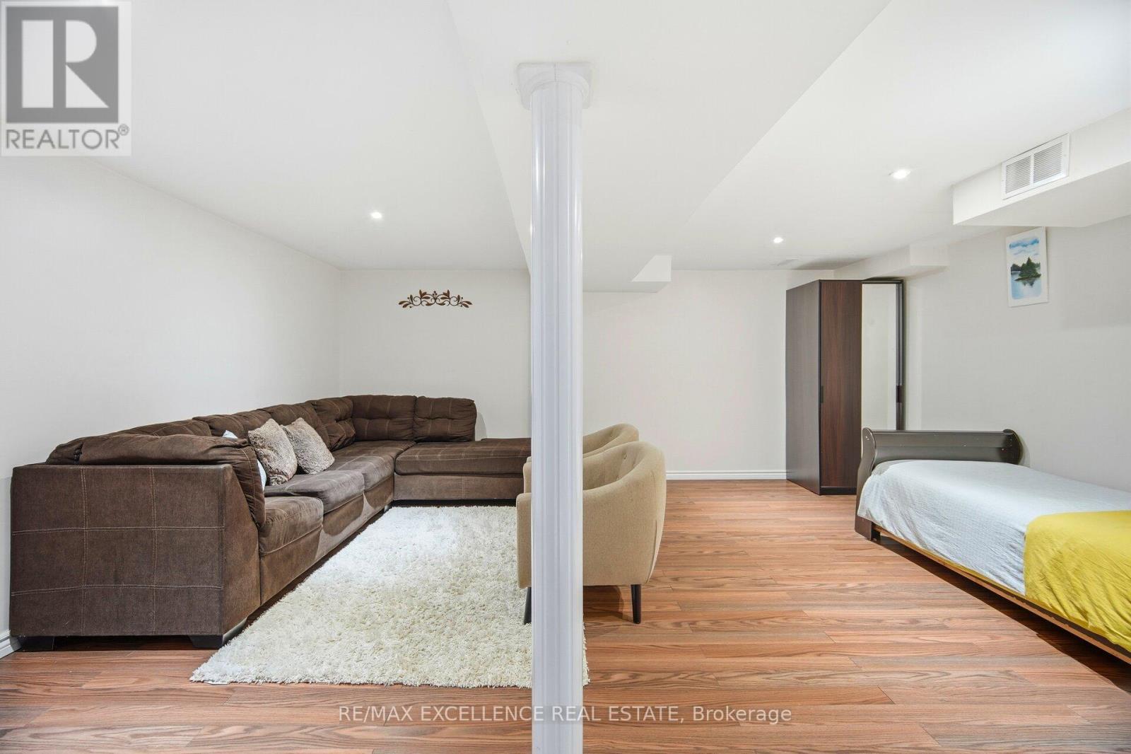 38 Coppermill Drive, Brampton, ON - Indoor