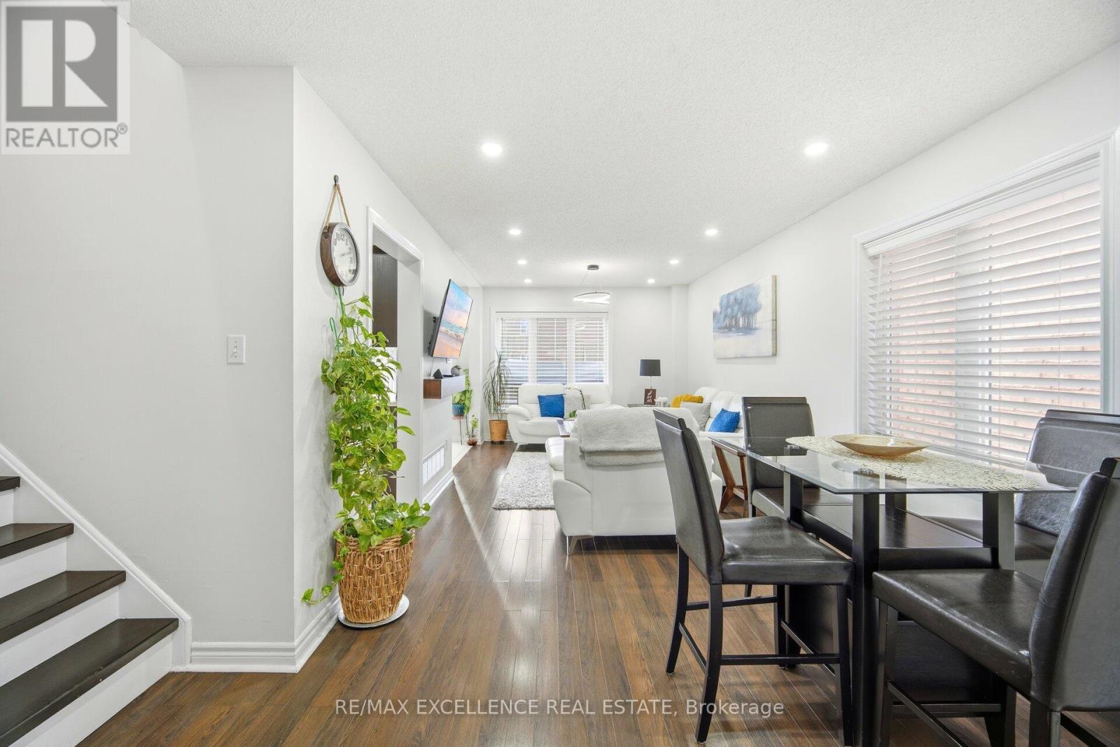 38 Coppermill Drive, Brampton, ON - Indoor Photo Showing Dining Room
