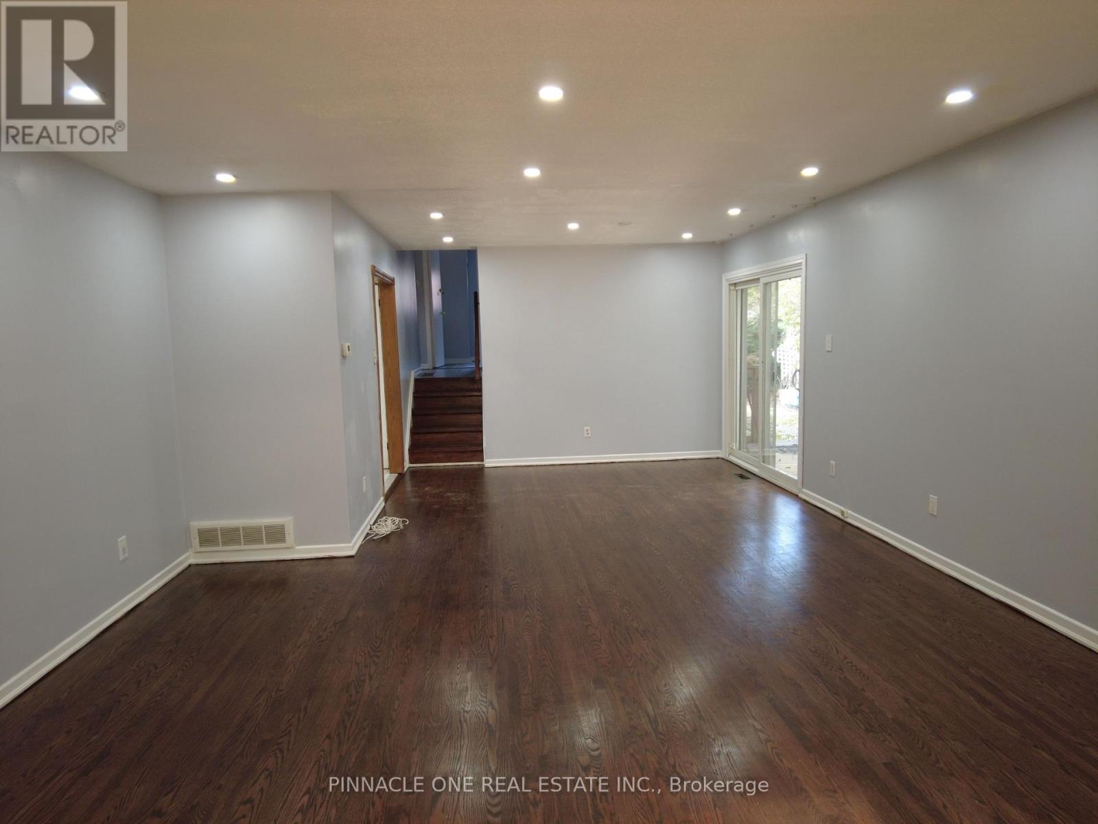 76 Sealstone Terrace, Toronto, ON - Indoor Photo Showing Other Room