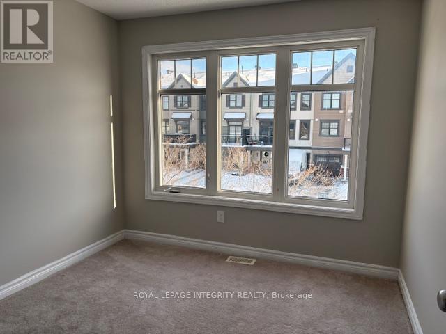 Bedroom 2 - 29 Fallengale Crescent W, Ottawa, ON - Indoor Photo Showing Other Room