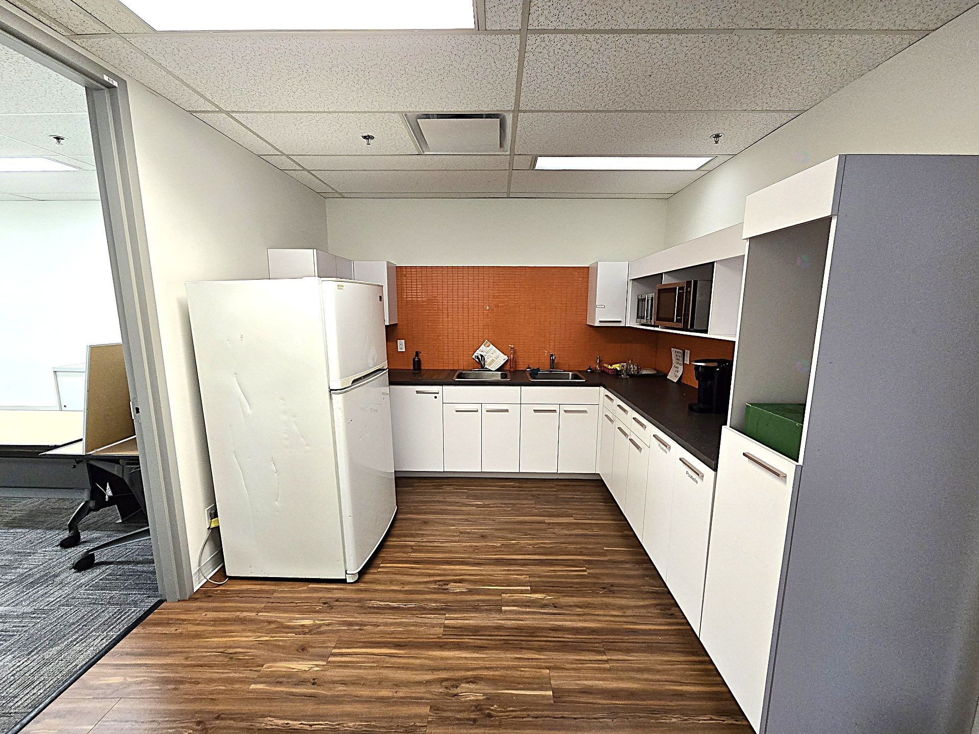 Kitchen - 406-35 Rue De Port-Royal E., Montréal (Ahuntsic-Cartierville), QC - Indoor Photo Showing Kitchen