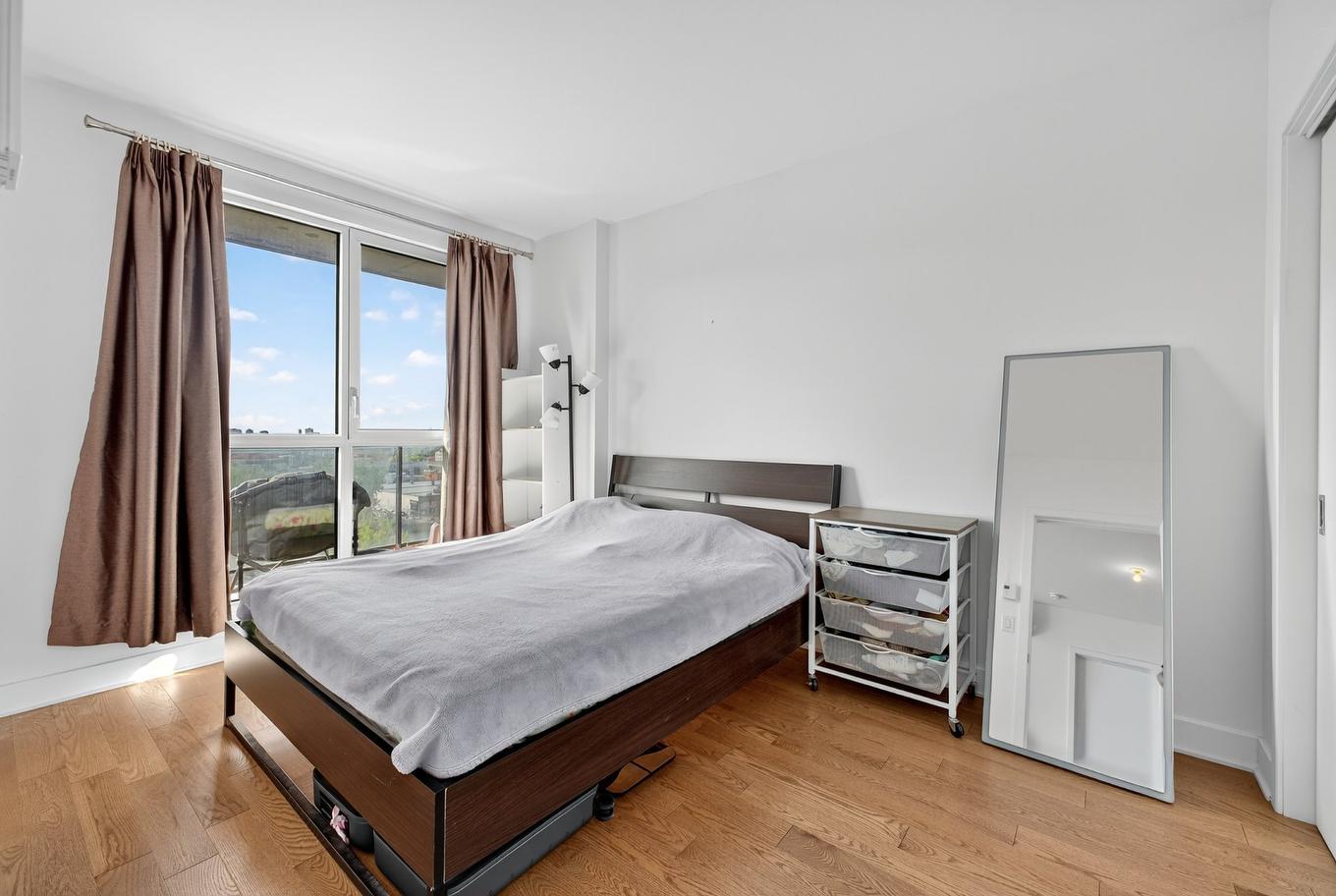 Primary bedroom - 1415-1375 Rue Des Bassins, Montréal (Le Sud-Ouest), QC - Indoor Photo Showing Bedroom