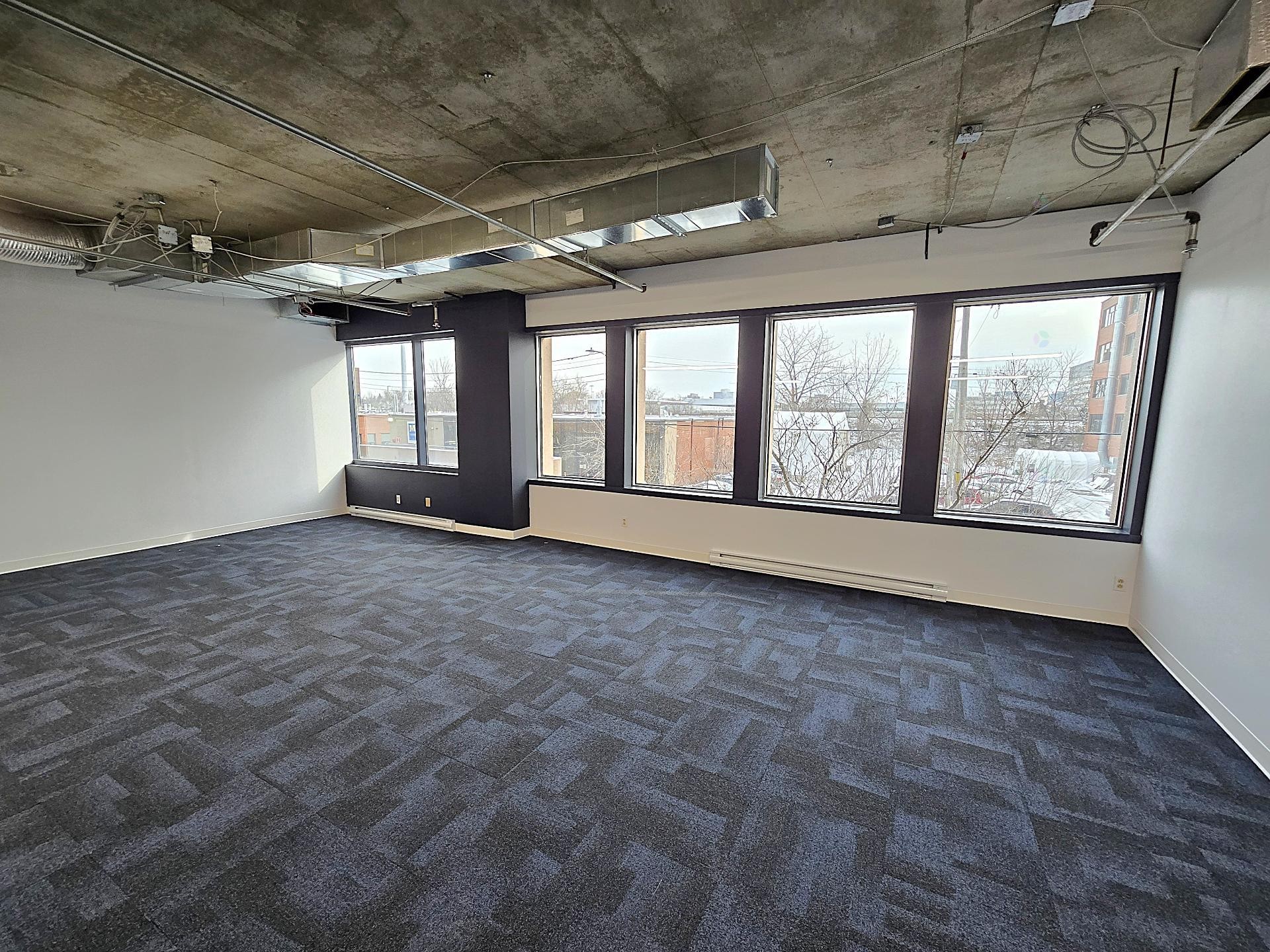 Office - 100-35 Rue De Port-Royal E., Montréal (Ahuntsic-Cartierville), QC - Indoor Photo Showing Other Room