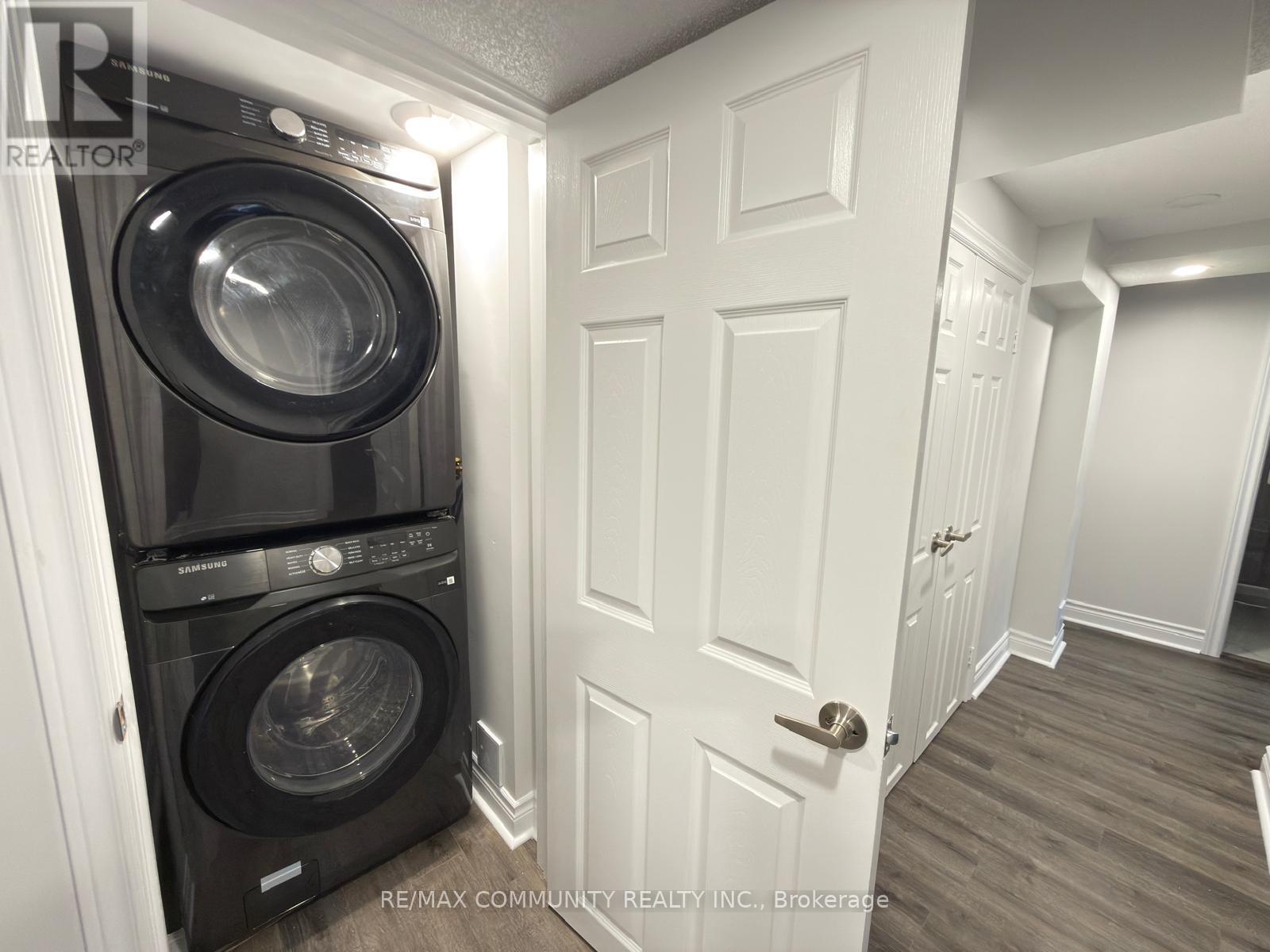 25 Freer Crescent, Ajax, ON - Indoor Photo Showing Laundry Room
