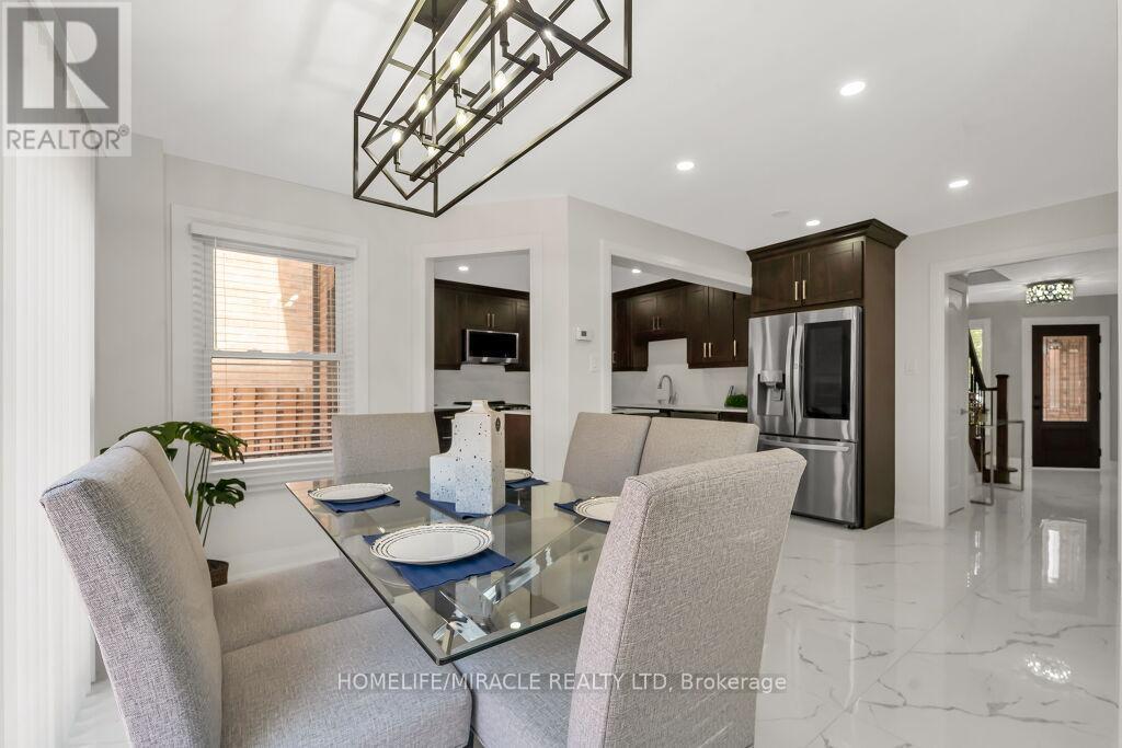 Upper - 57 Lord Simcoe Drive, Brampton, ON - Indoor Photo Showing Dining Room