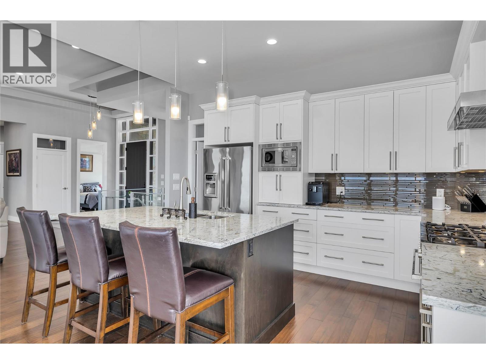 1823 Diamond View Drive, West Kelowna, BC - Indoor Photo Showing Kitchen With Upgraded Kitchen