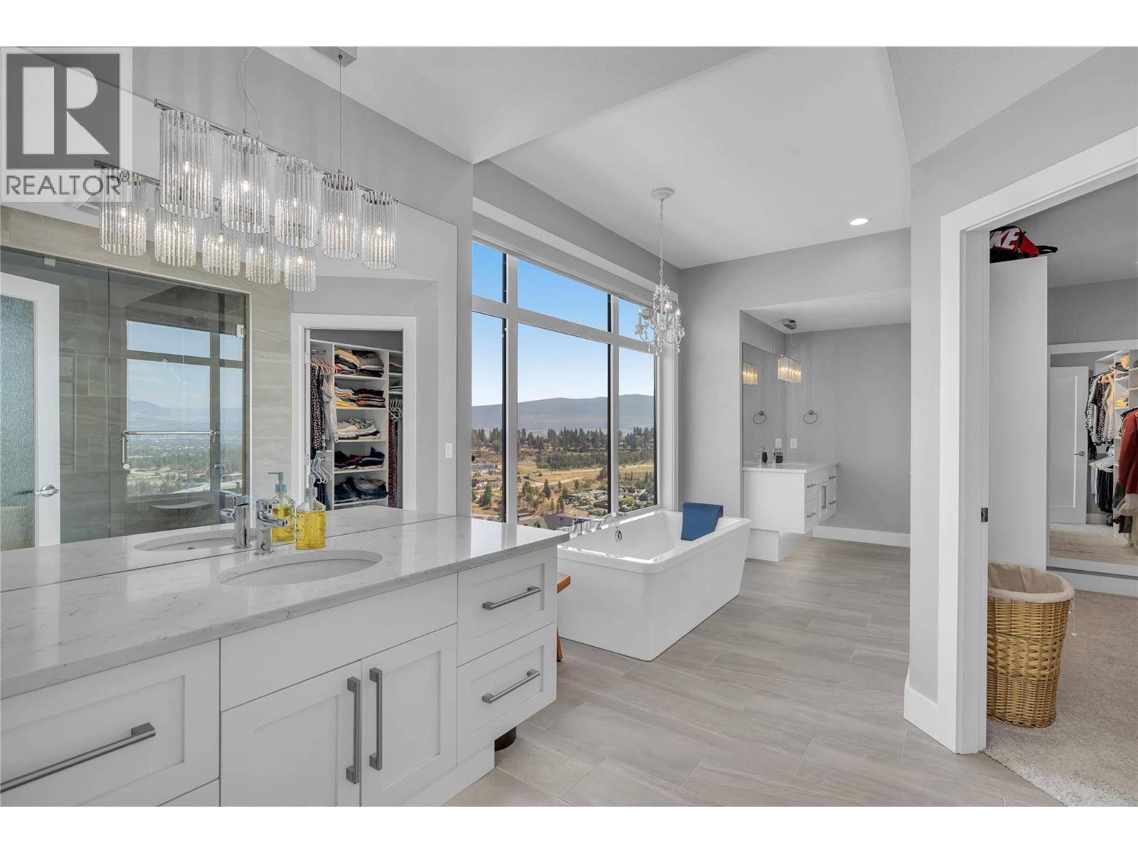 1823 Diamond View Drive, West Kelowna, BC - Indoor