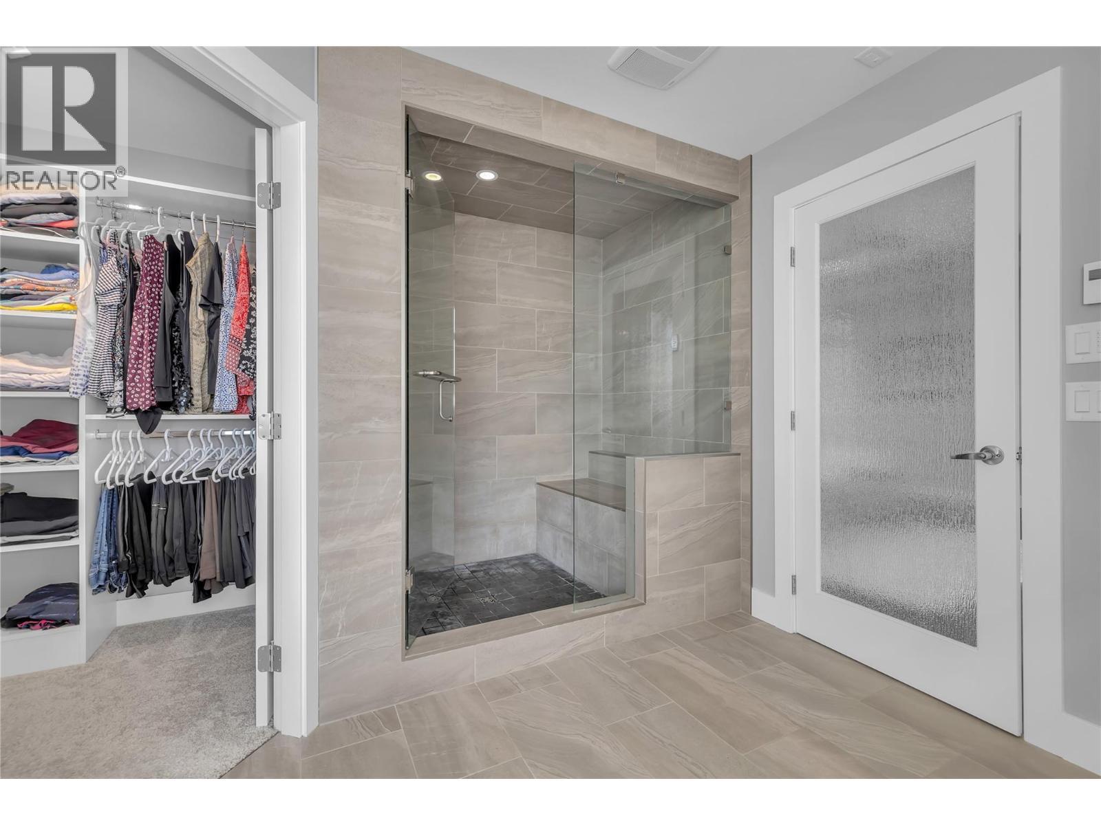 steam shower - 1823 Diamond View Drive, West Kelowna, BC - Indoor Photo Showing Bathroom