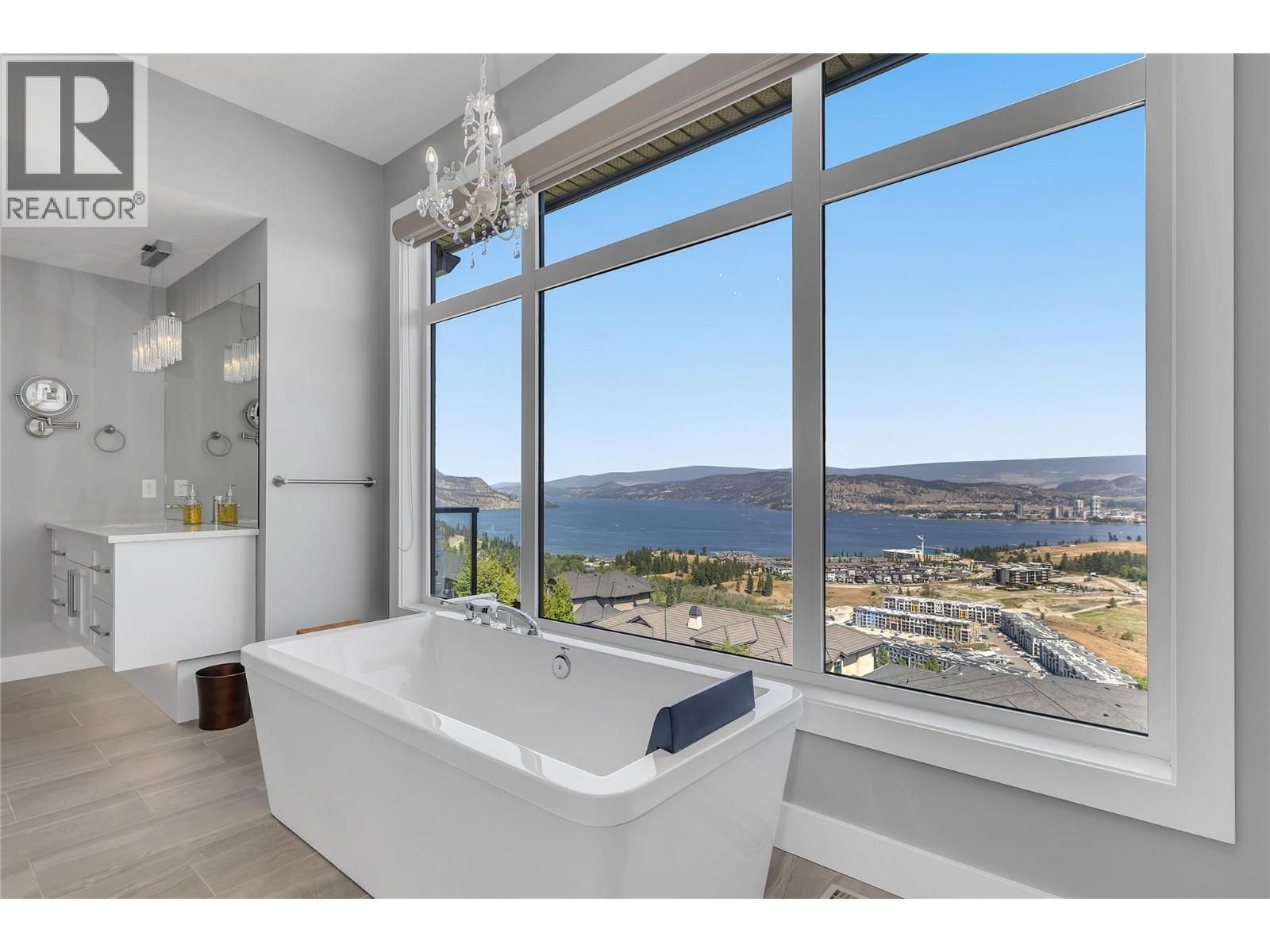 1823 Diamond View Drive, West Kelowna, BC - Indoor