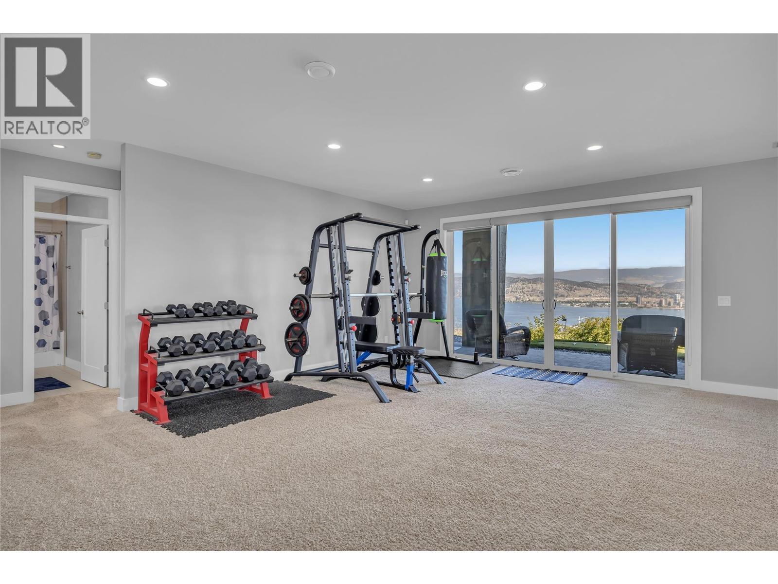 1823 Diamond View Drive, West Kelowna, BC - Indoor Photo Showing Gym Room