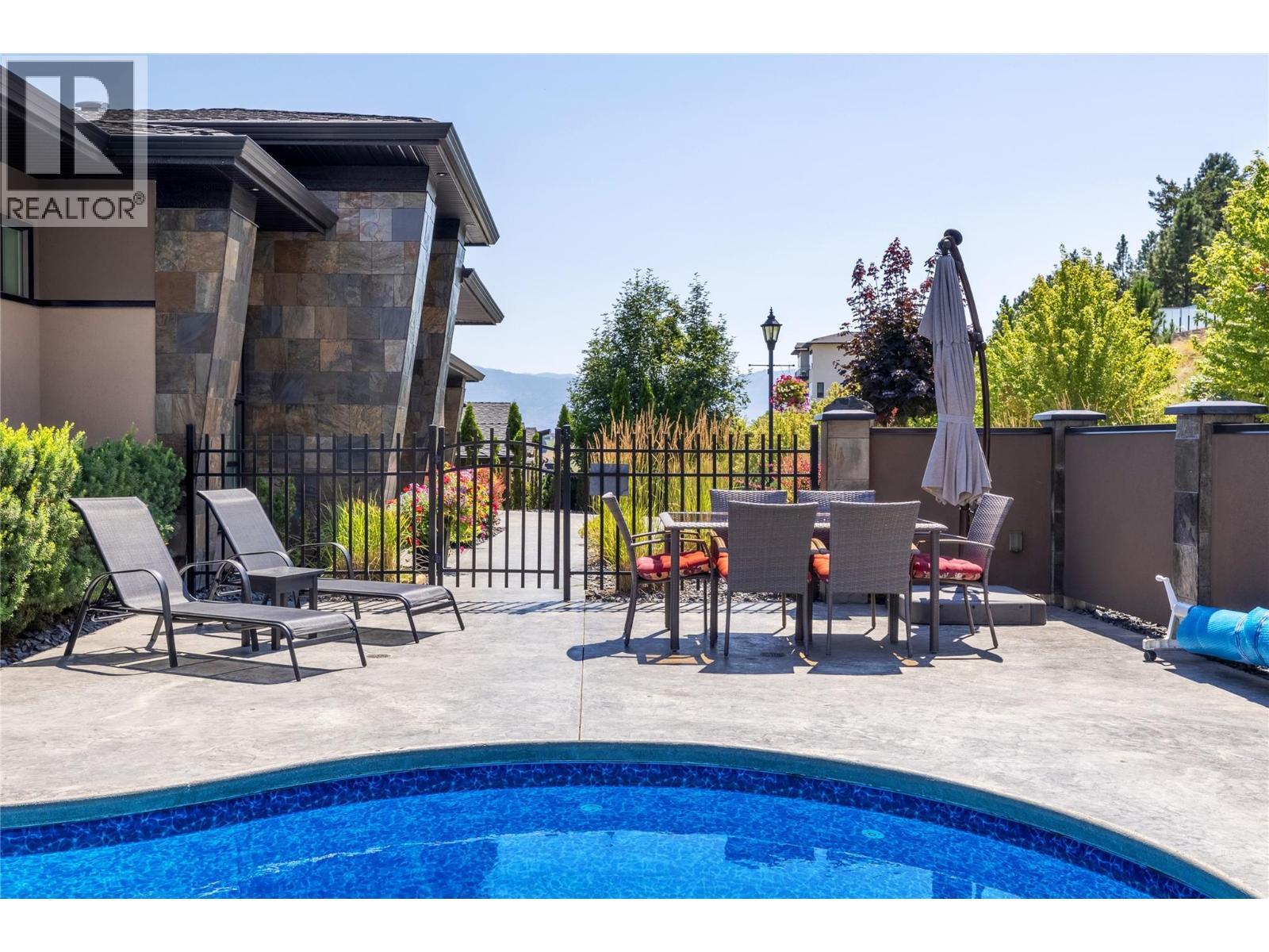 1823 Diamond View Drive, West Kelowna, BC - Outdoor With Above Ground Pool