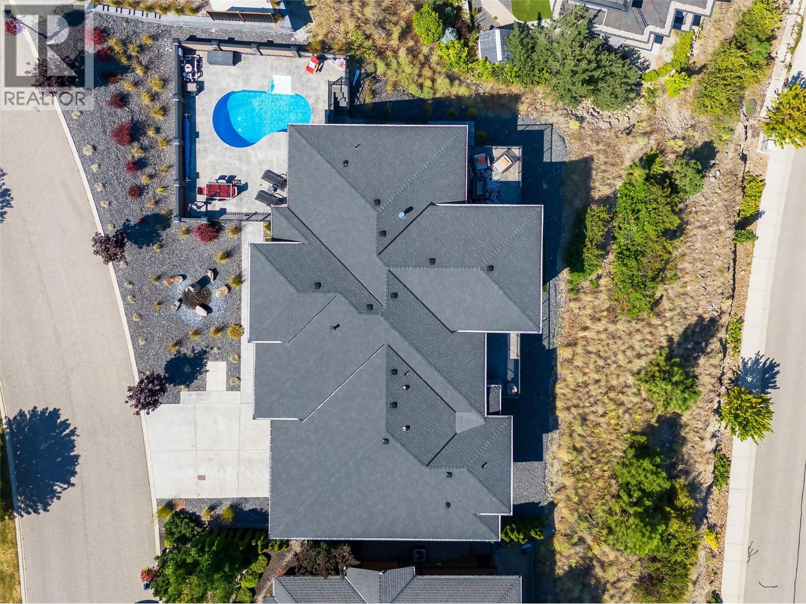 1823 Diamond View Drive, West Kelowna, BC - Outdoor With In Ground Pool With View