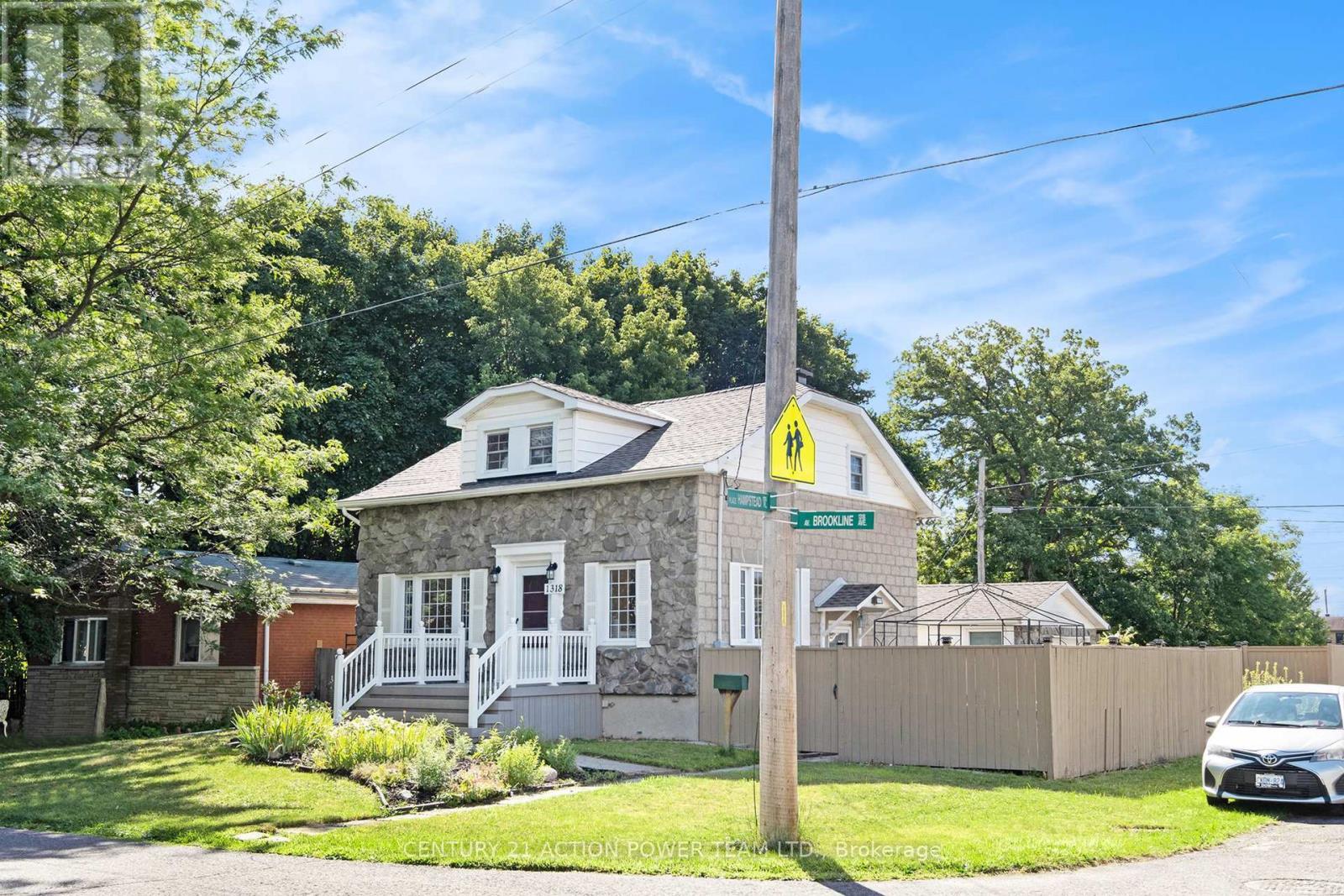 1318 Brookline Avenue, Ottawa, ON - Outdoor