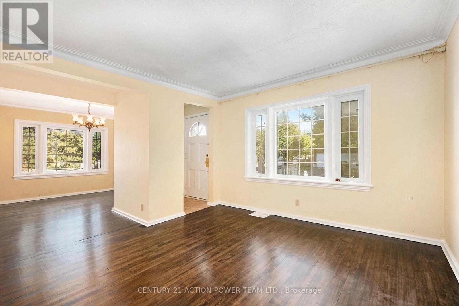1318 Brookline Avenue, Ottawa, ON - Indoor Photo Showing Other Room