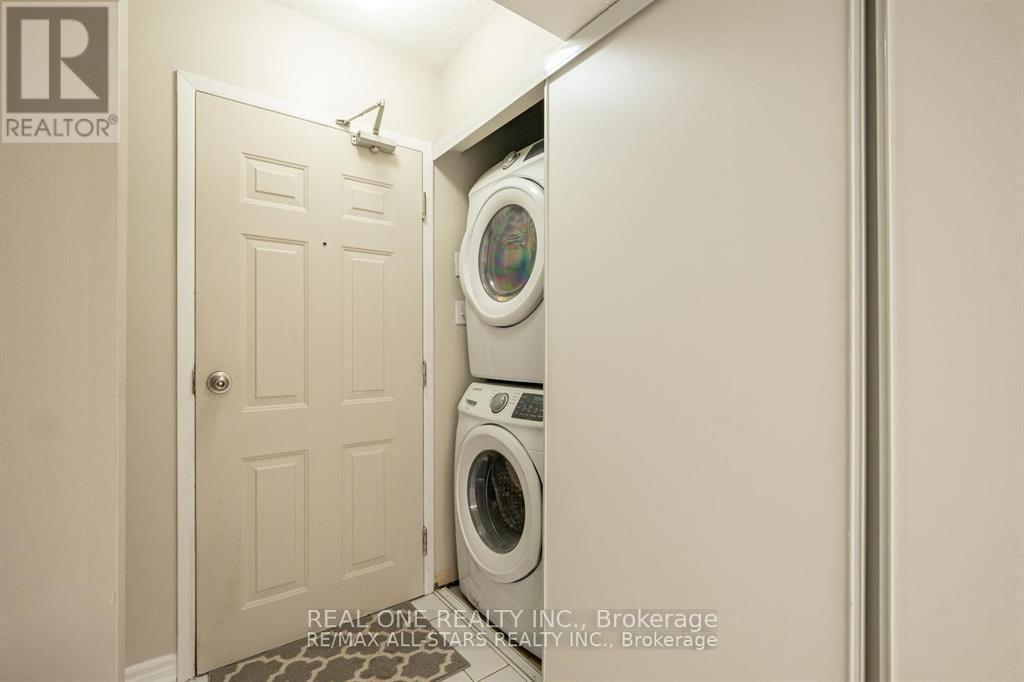 26 - 1 Testa Road, Uxbridge, ON - Indoor Photo Showing Laundry Room