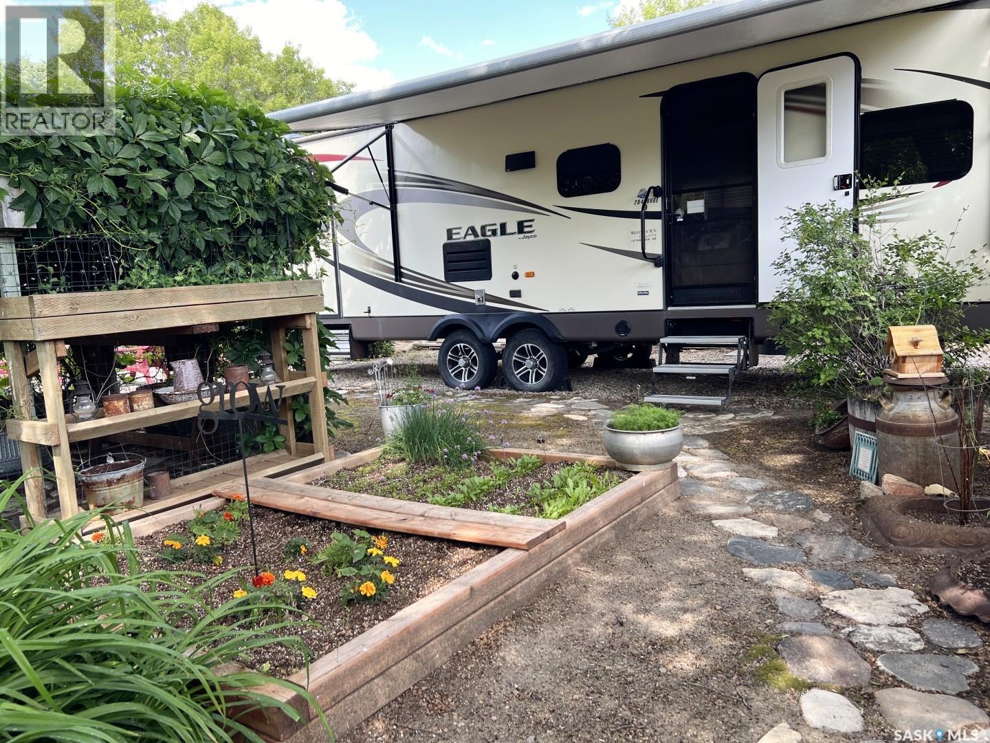 360 4Th Avenue W, Shaunavon, SK - Outdoor