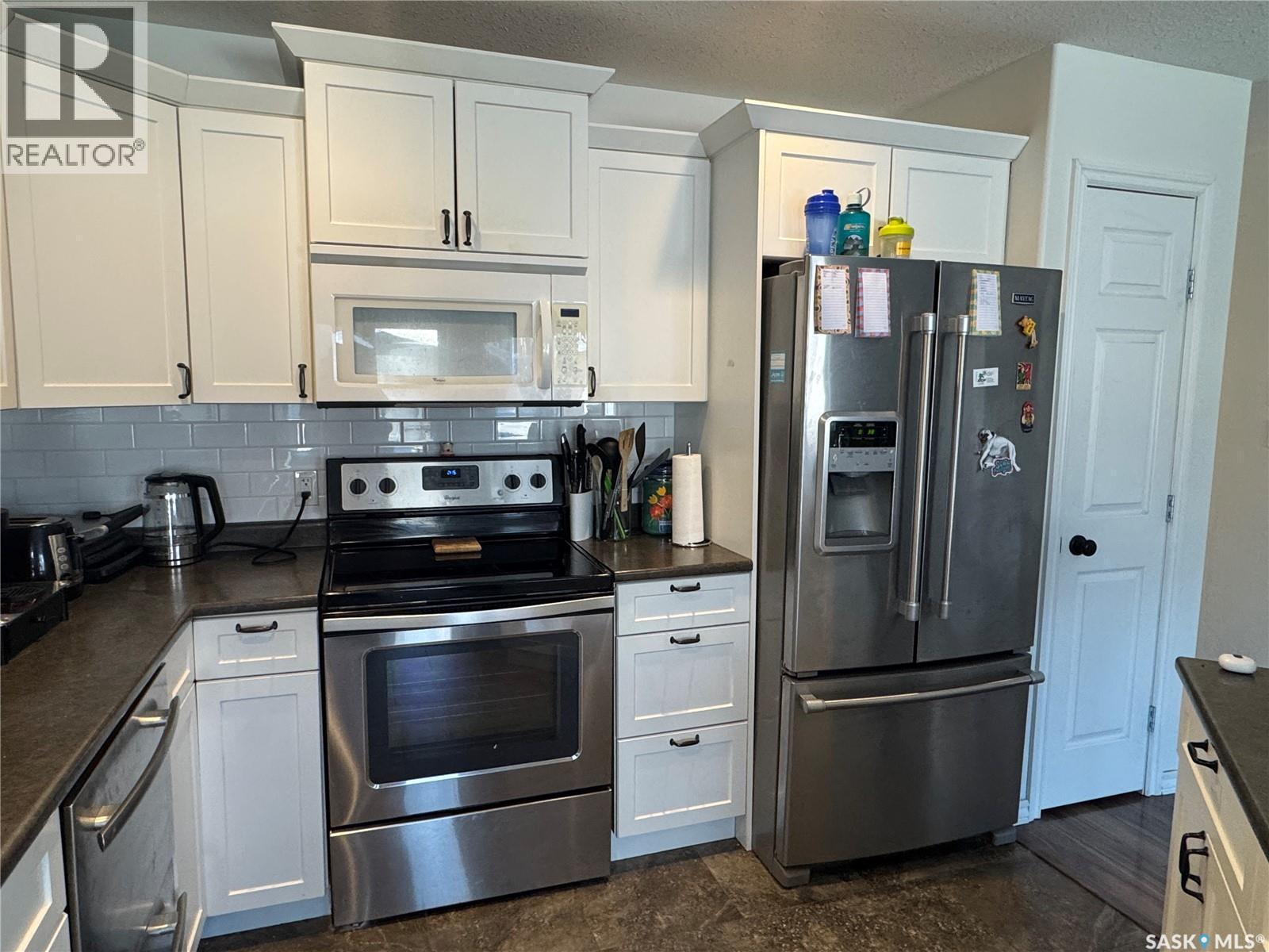 2 356 Studer Street, La Ronge, SK - Indoor Photo Showing Kitchen With Stainless Steel Kitchen