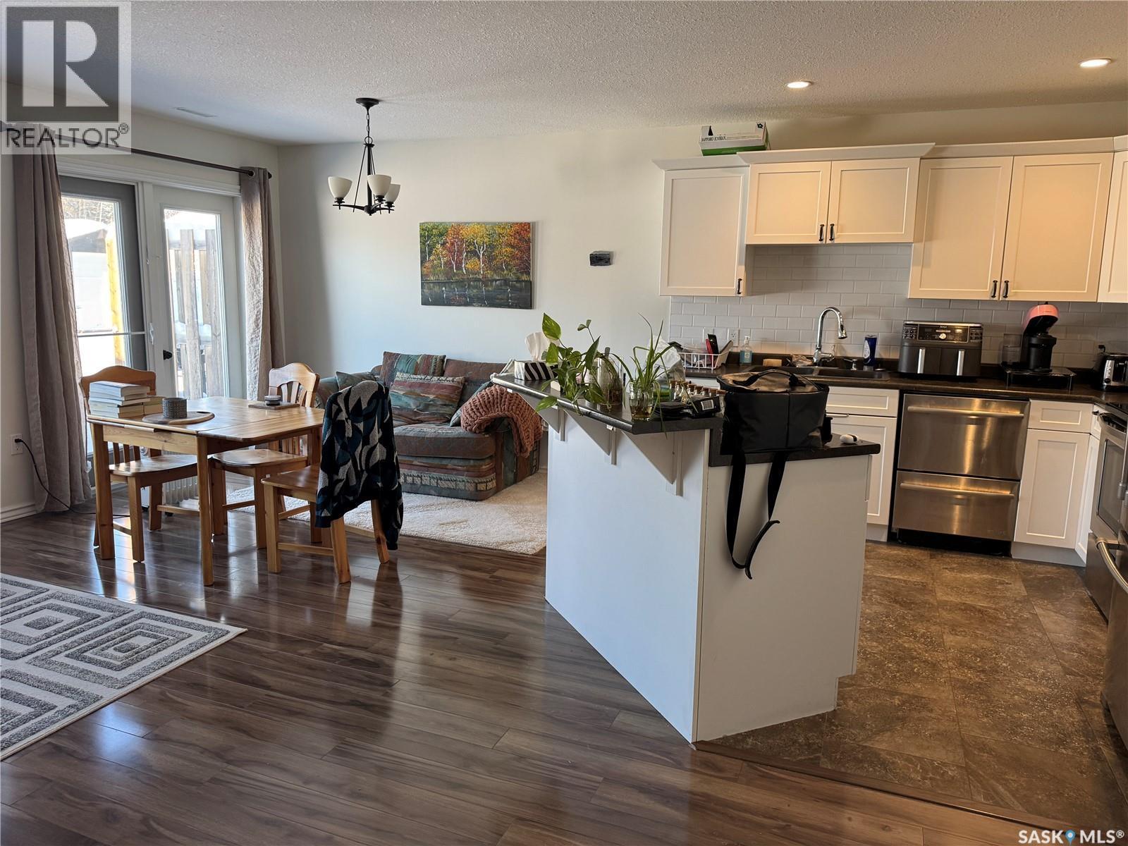 2 356 Studer Street, La Ronge, SK - Indoor