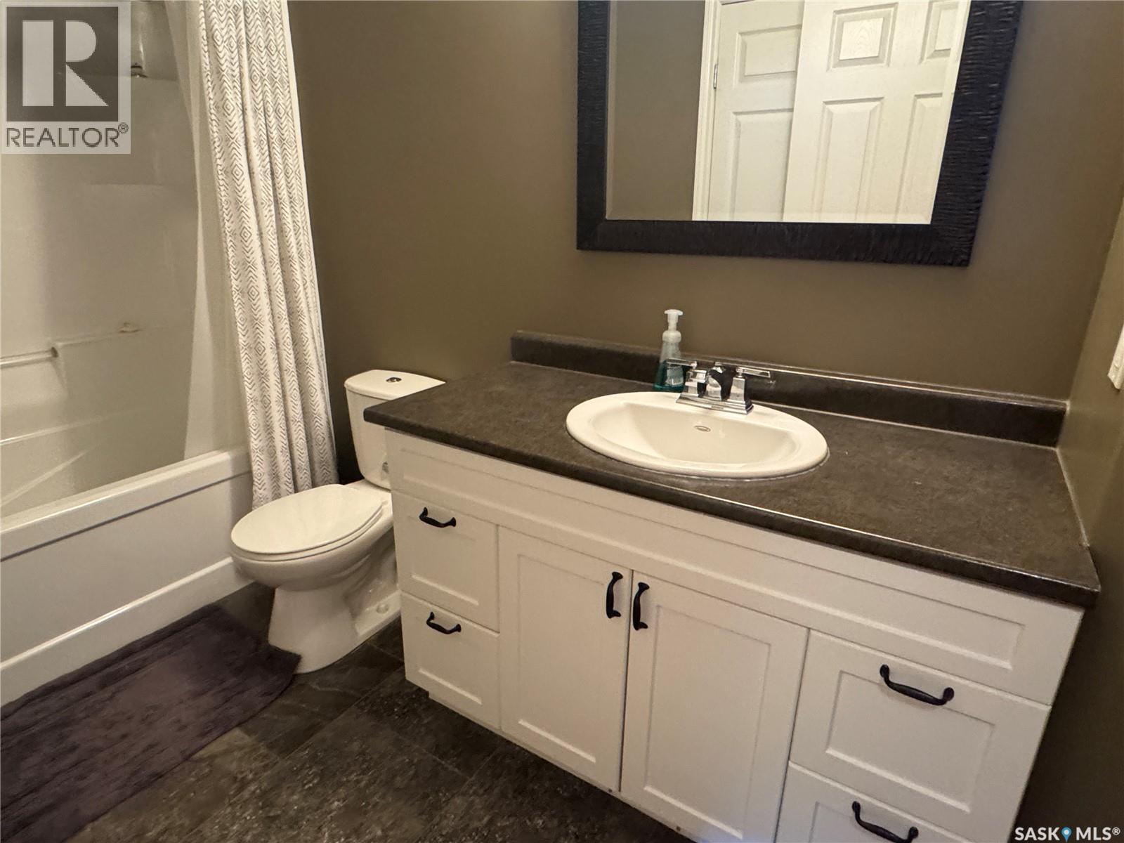 2 356 Studer Street, La Ronge, SK - Indoor Photo Showing Bathroom