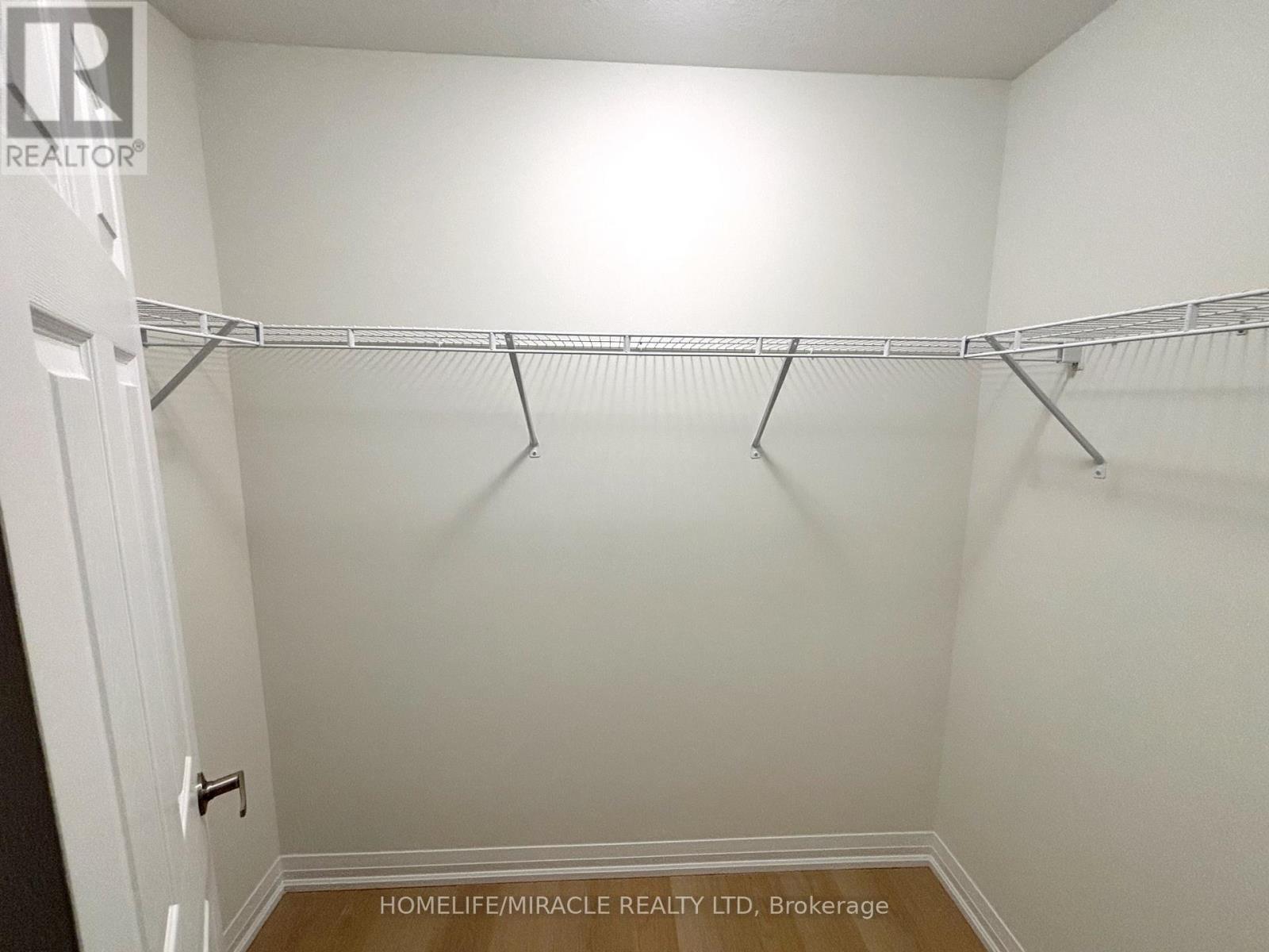 93 Marche Drive, Haldimand, ON - Indoor With Storage