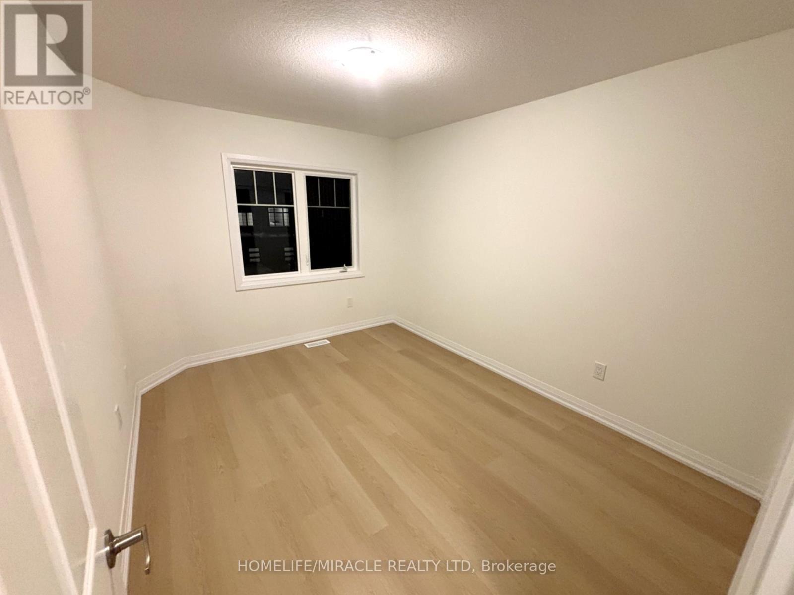 93 Marche Drive, Haldimand, ON - Indoor Photo Showing Other Room