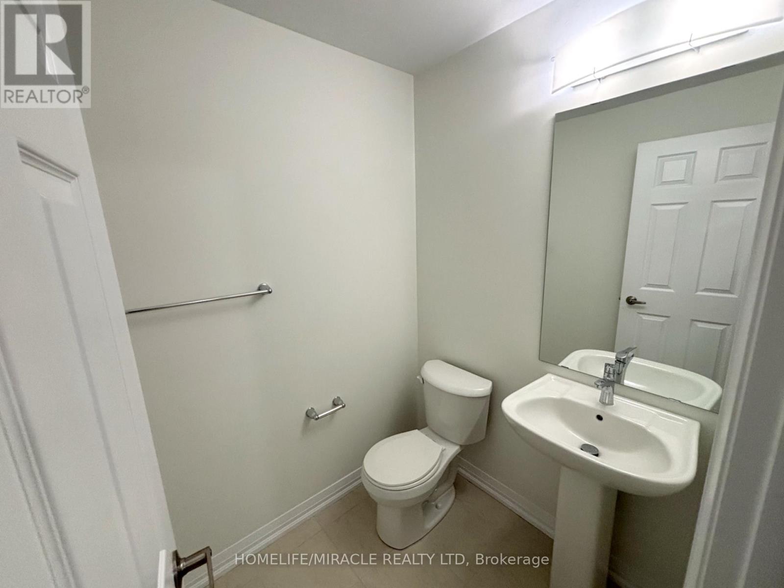 93 Marche Drive, Haldimand, ON - Indoor Photo Showing Bathroom