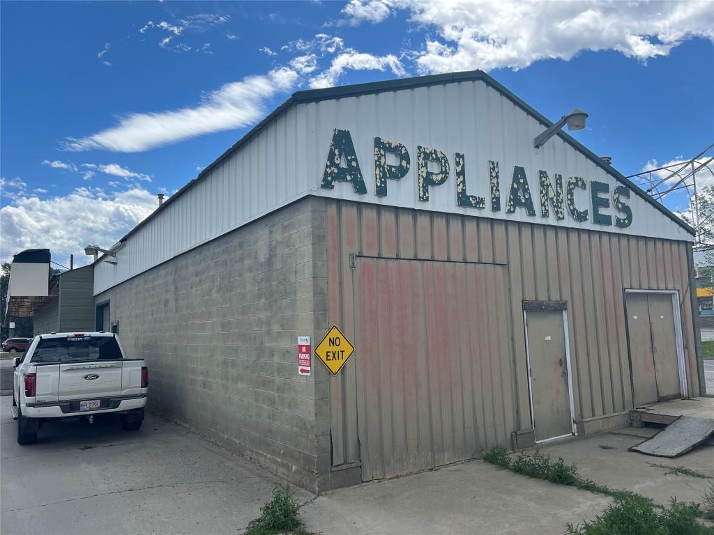 1809 Cranbrook Street, Cranbrook, BC