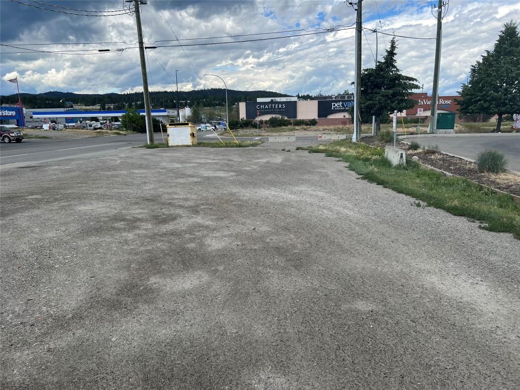 1809 Cranbrook Street, Cranbrook, BC