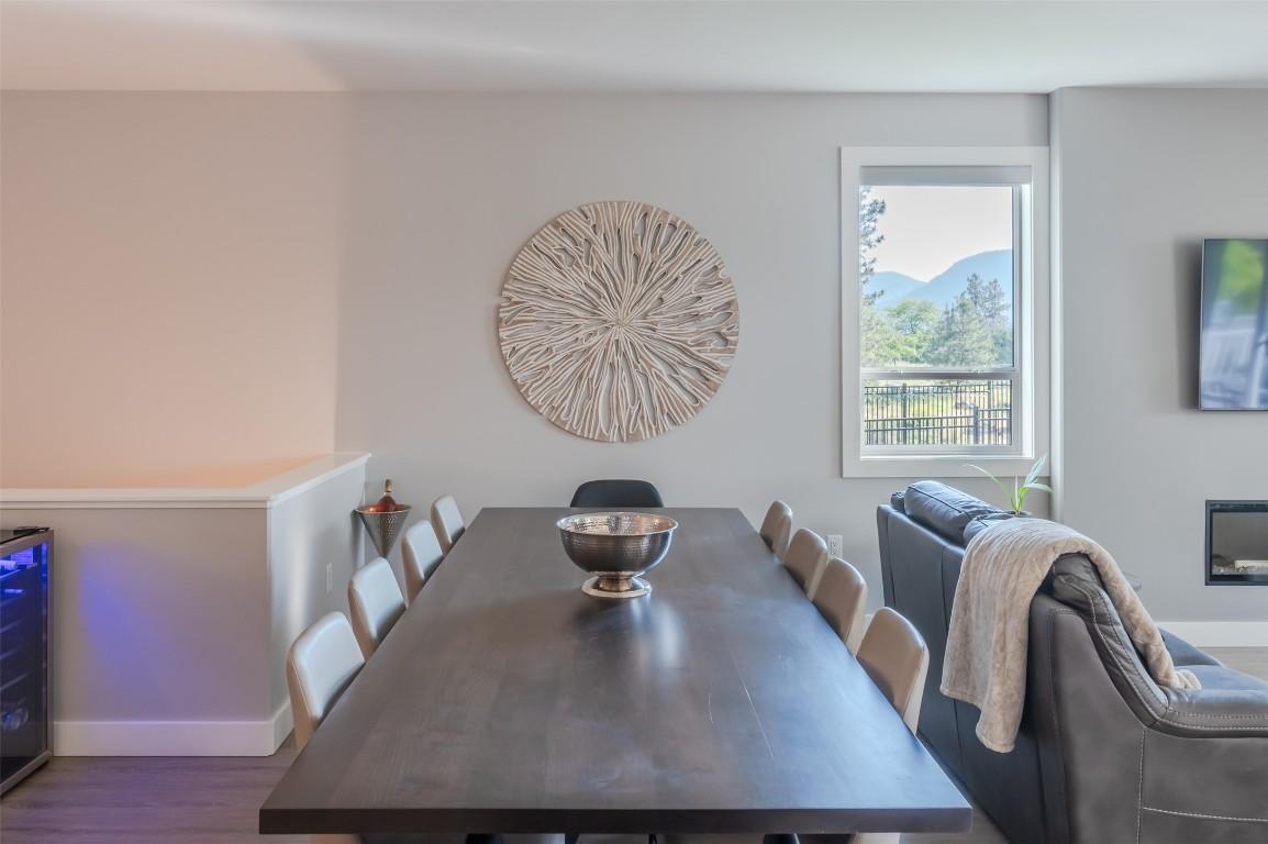 2749 Evergreen Drive, Penticton, BC - Indoor Photo Showing Dining Room